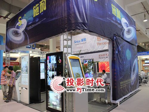 數碼廣告機崛起 商用顯示與智能化應用新趨勢